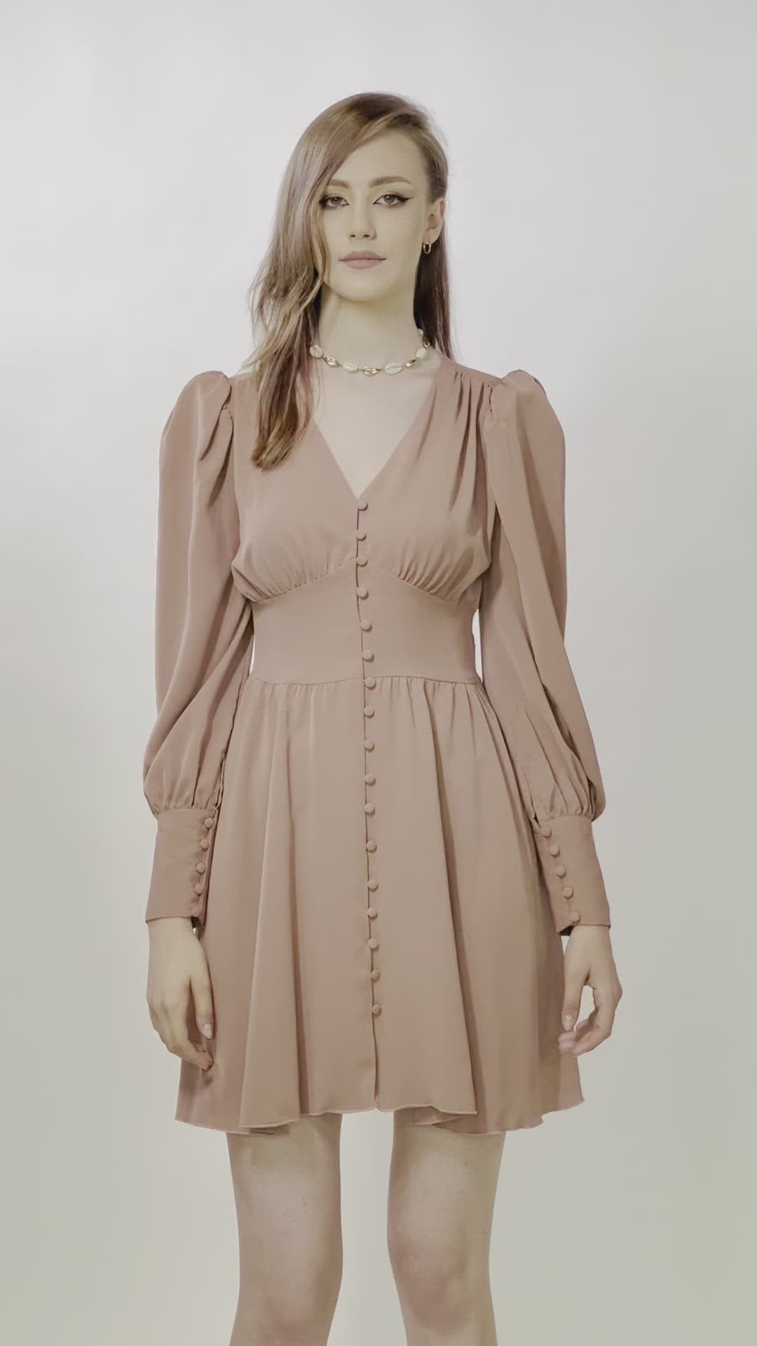 rochie mini nude maneca lunga