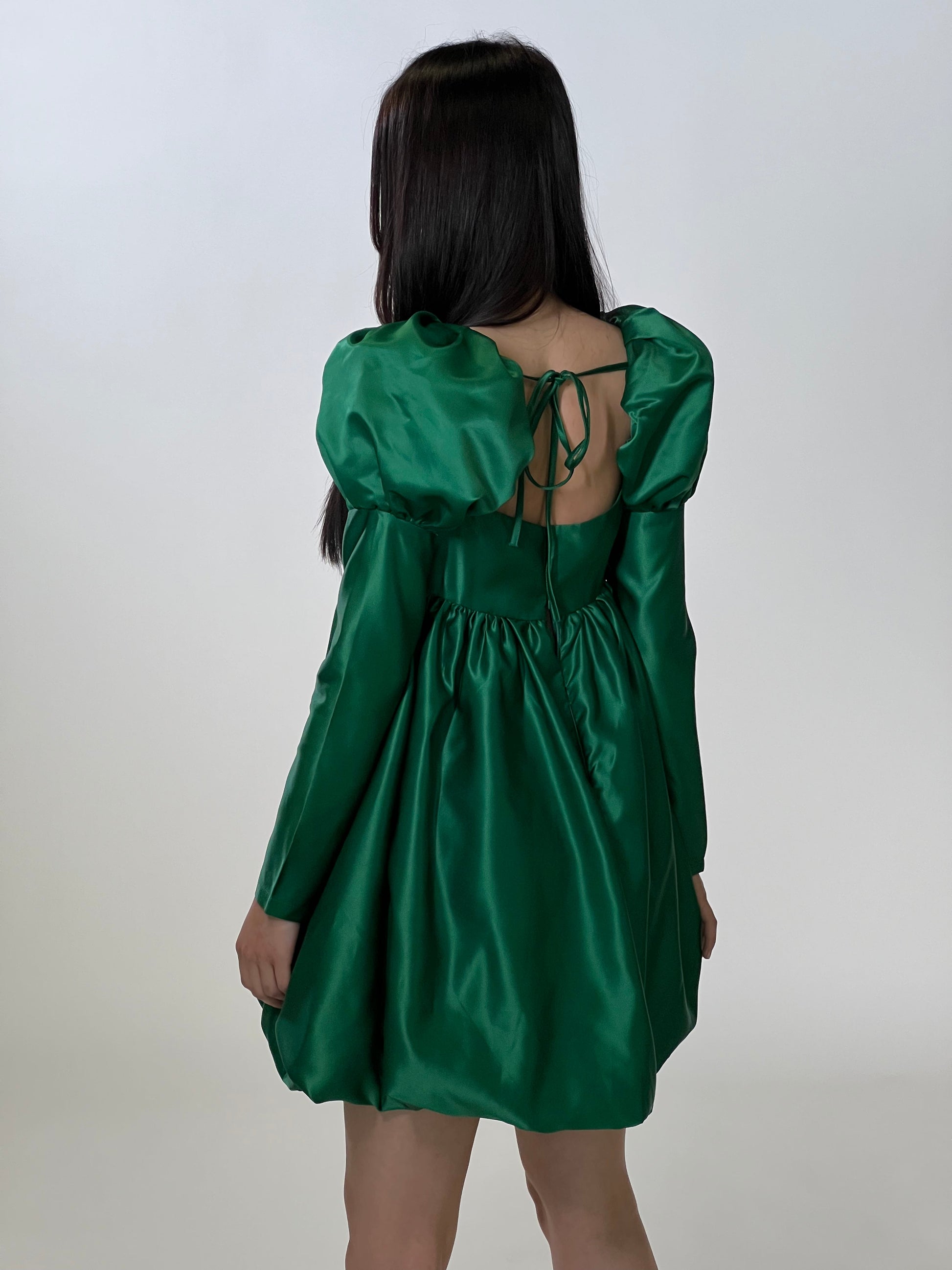 rochie mini baby doll verde maneca lunga
